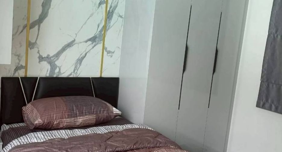 For rent 4 bedrooms villa in Bang Lamung, Chonburi
