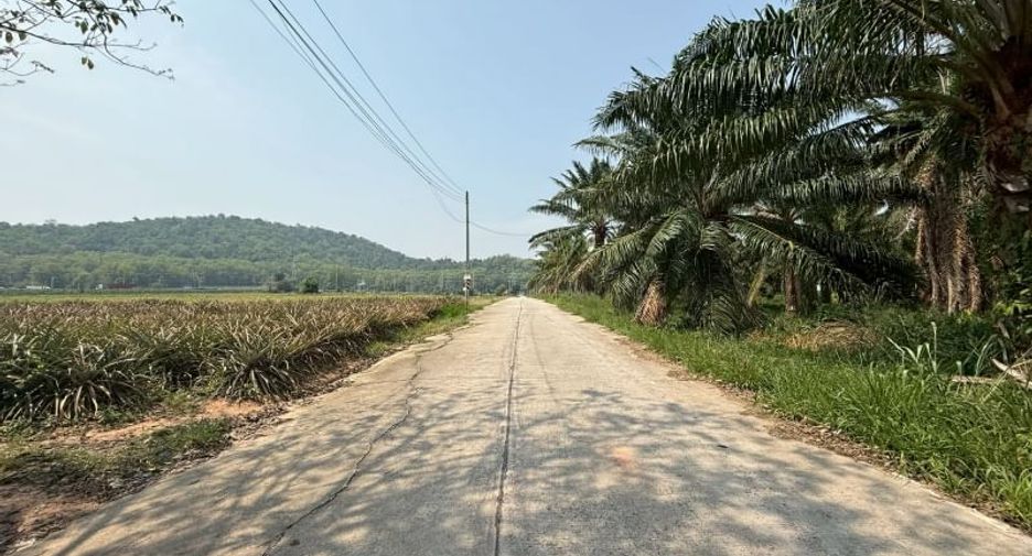Grundstück zum Kauf in Si Racha, Chonburi