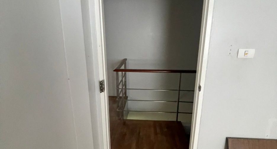 For sale studio townhouse in Don Mueang, Bangkok