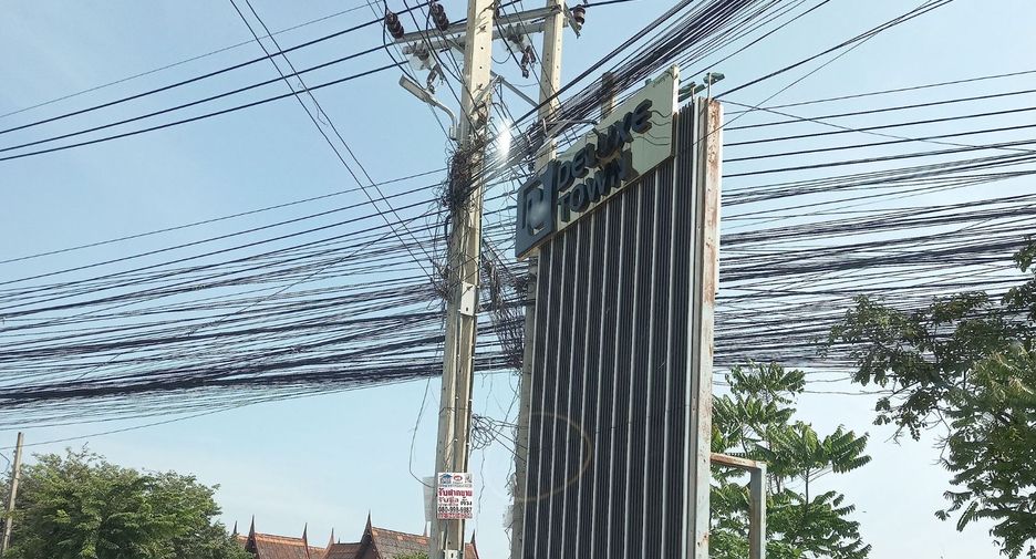 For sale 3 bedrooms townhouse in Bang Khen, Bangkok