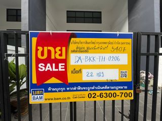 出售 公寓 联排别墅 在 Saphan Sung, 曼谷