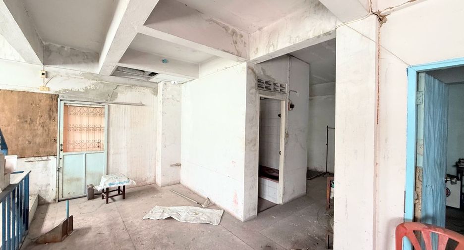 For sale retail Space in Don Mueang, Bangkok