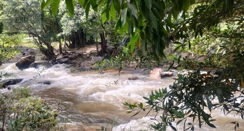 Terreno en venta en Chom Thong, Chiang Mai