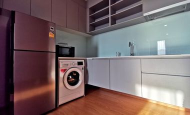 Condo en alquiler y en venta de 1 habitaciones en Sathon, Bangkok