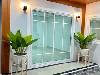 For sale 3 bed townhouse in Mueang Chon Buri, Chonburi