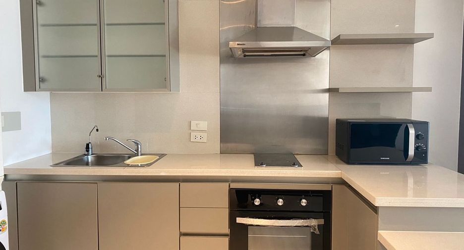 For rent 1 bed condo in Watthana, Bangkok