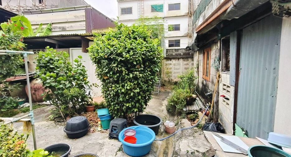 For sale land in Thon Buri, Bangkok