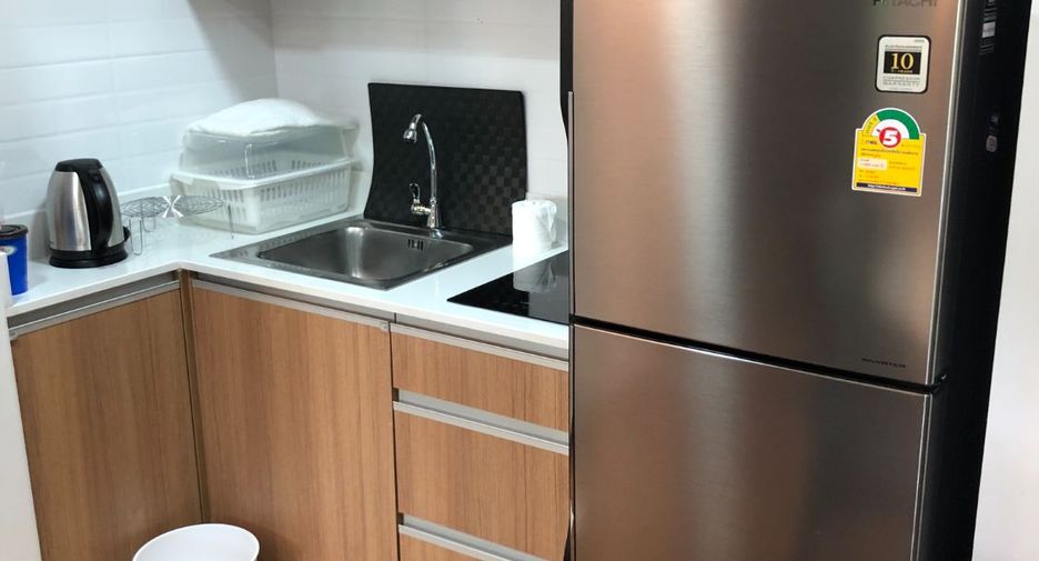 Wohnung zur Miete mit 1 Zimmer in Phra Khanong, Bangkok
