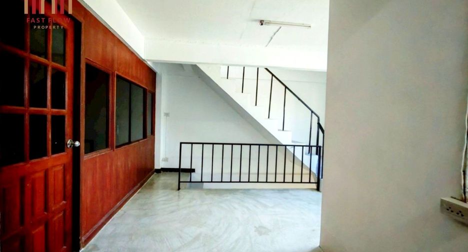 For rent and for sale 10 bedrooms retail Space in Lak Si, Bangkok