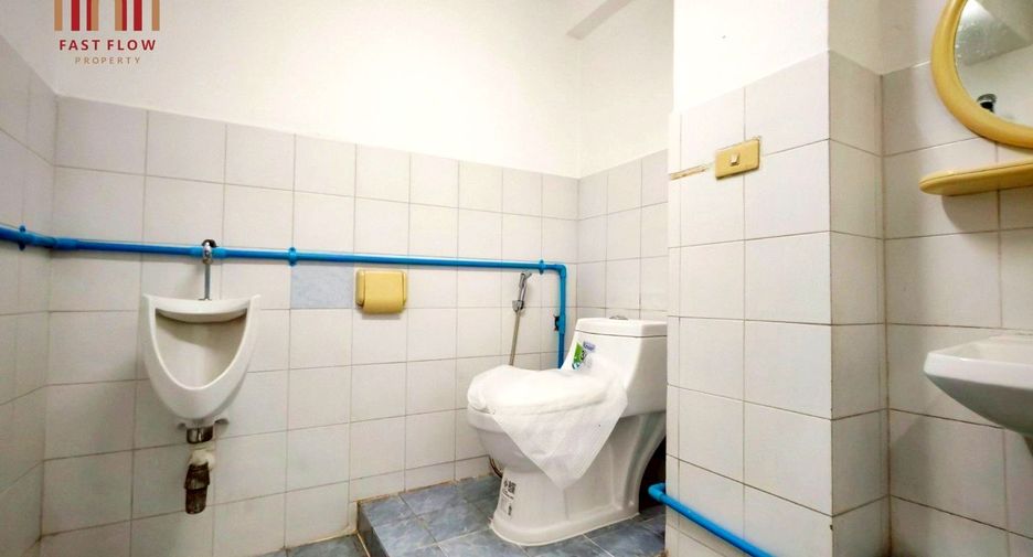 For rent and for sale 10 bedrooms retail Space in Lak Si, Bangkok