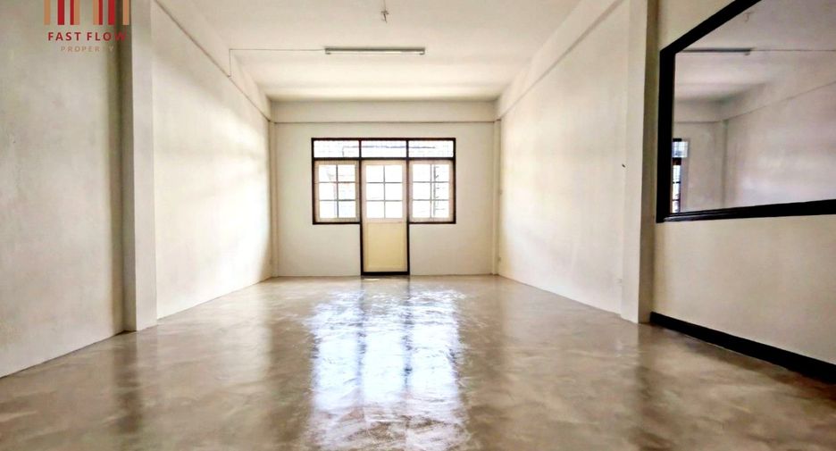 For rent and for sale 10 bedrooms retail Space in Lak Si, Bangkok