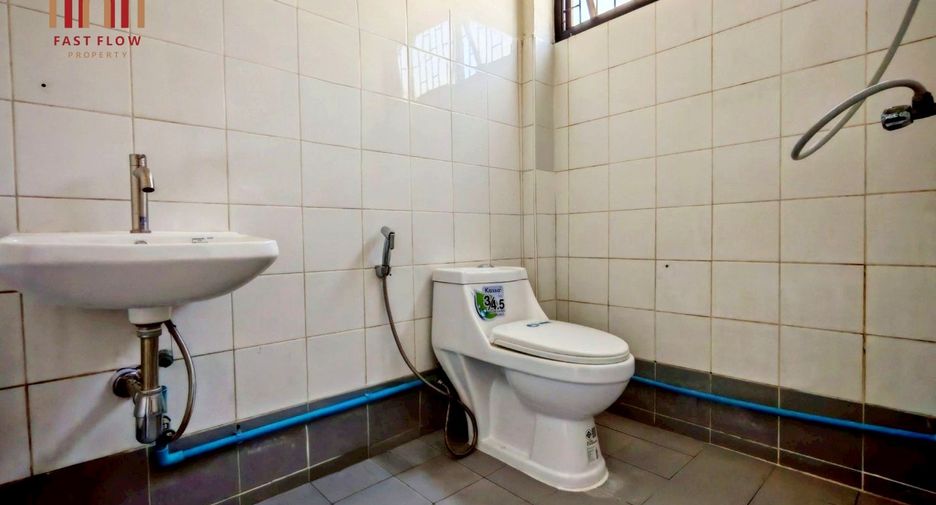 For rent and for sale 10 bedrooms retail Space in Lak Si, Bangkok