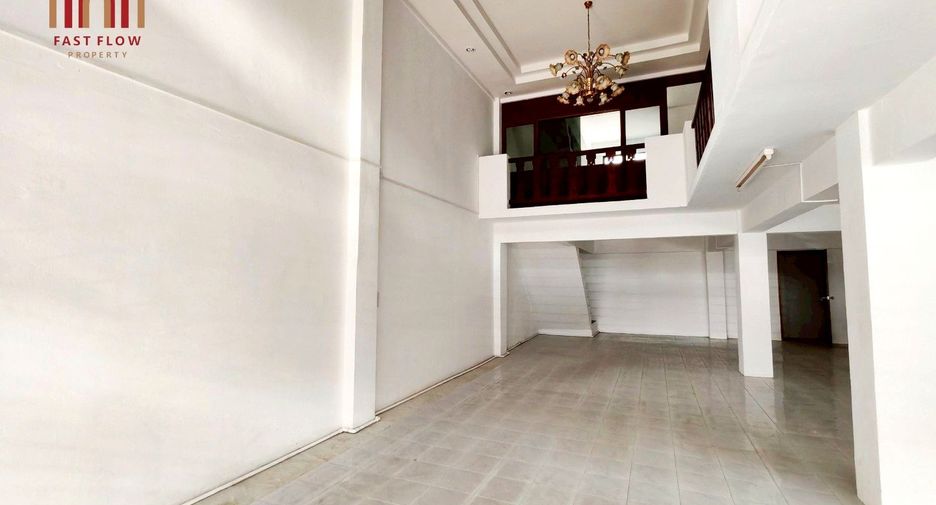For rent and for sale 10 bedrooms retail Space in Lak Si, Bangkok