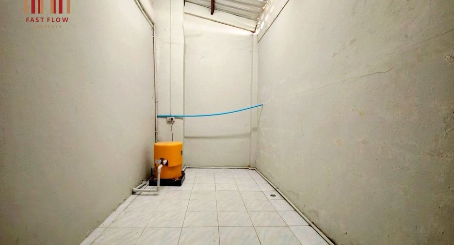 For rent and for sale 10 bedrooms retail Space in Lak Si, Bangkok