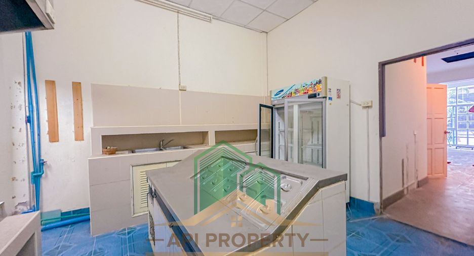 For sale 5 bedrooms retail Space in Bang Lamung, Chonburi