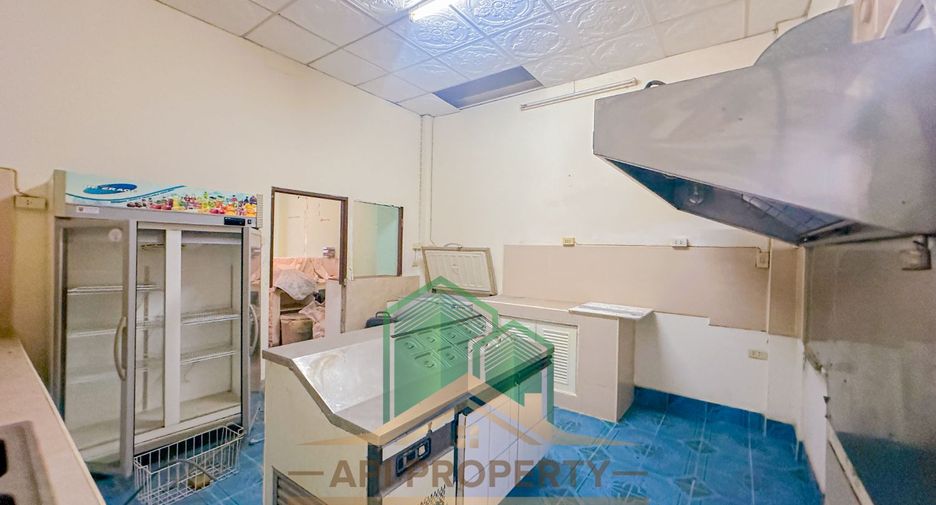 For sale 5 bedrooms retail Space in Bang Lamung, Chonburi