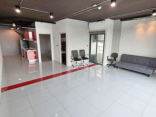 For rent retail Space in Watthana, Bangkok