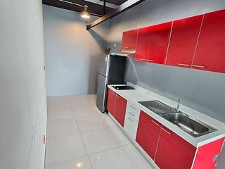 For rent retail Space in Watthana, Bangkok