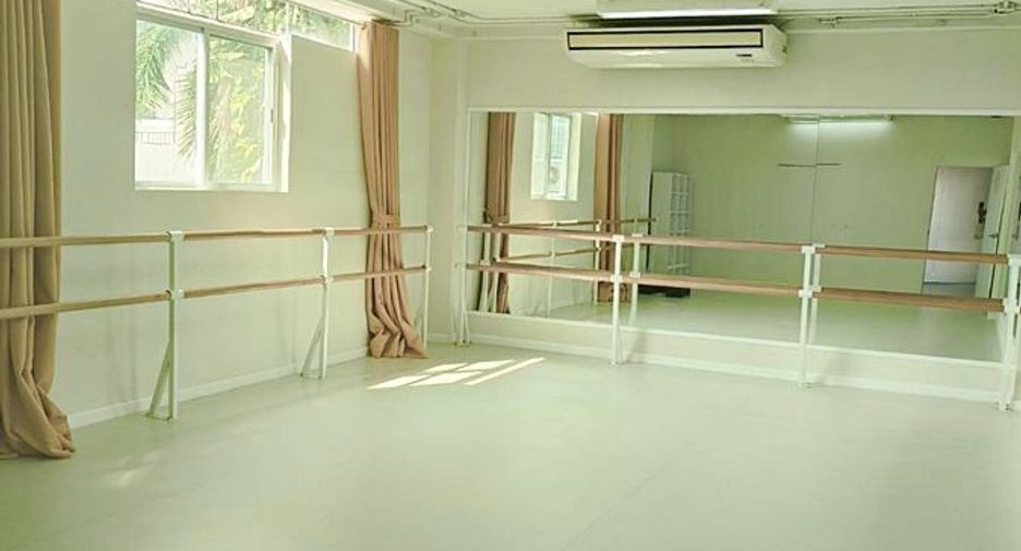 Gewerbefläche zur Miete in Watthana, Bangkok