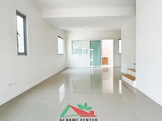 For sale 3 Beds townhouse in Sam Phran, Nakhon Pathom