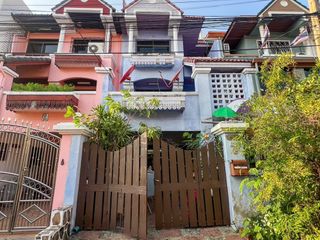 For sale 4 bed office in Prawet, Bangkok