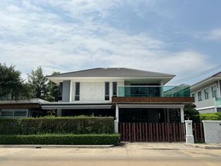 For sale 4 Beds house in Lat Krabang, Bangkok