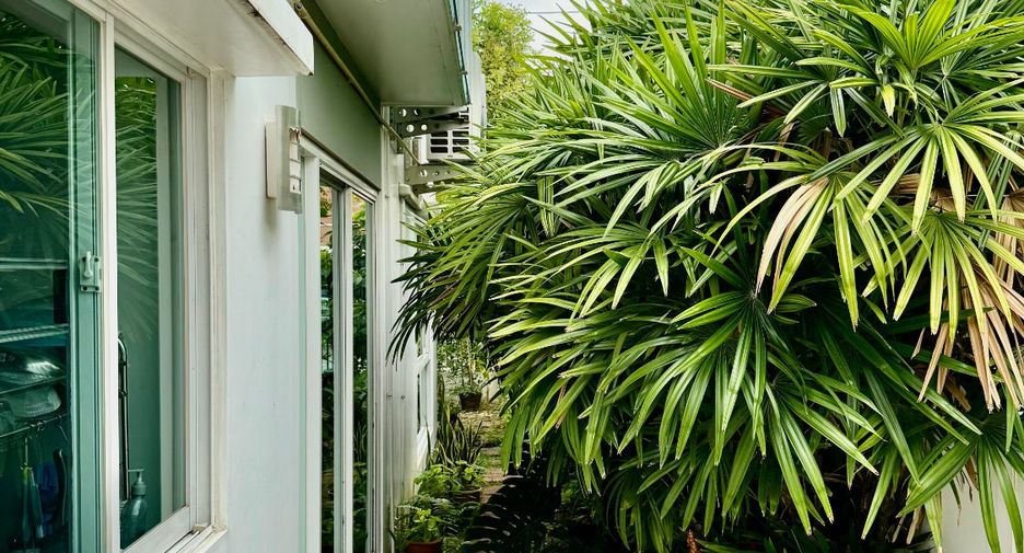 For sale 3 bedrooms house in Lat Krabang, Bangkok