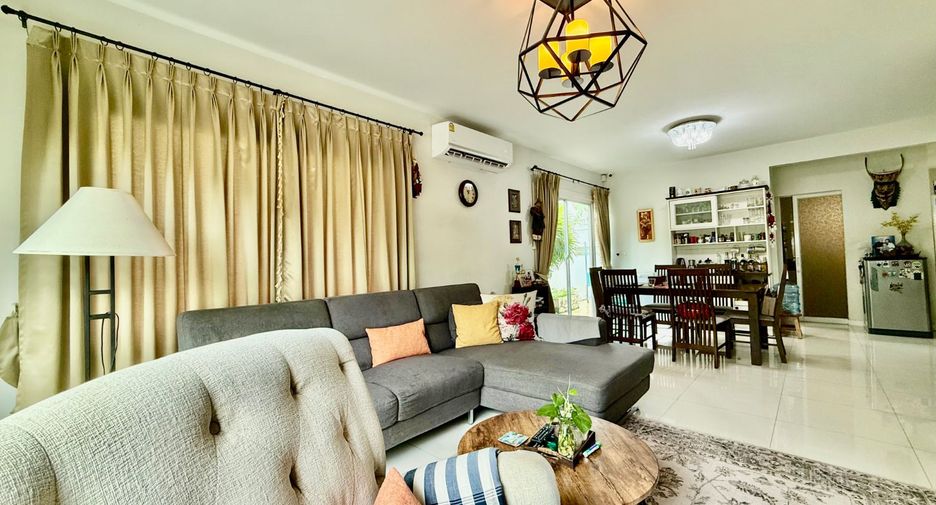 For sale 3 bedrooms house in Lat Krabang, Bangkok