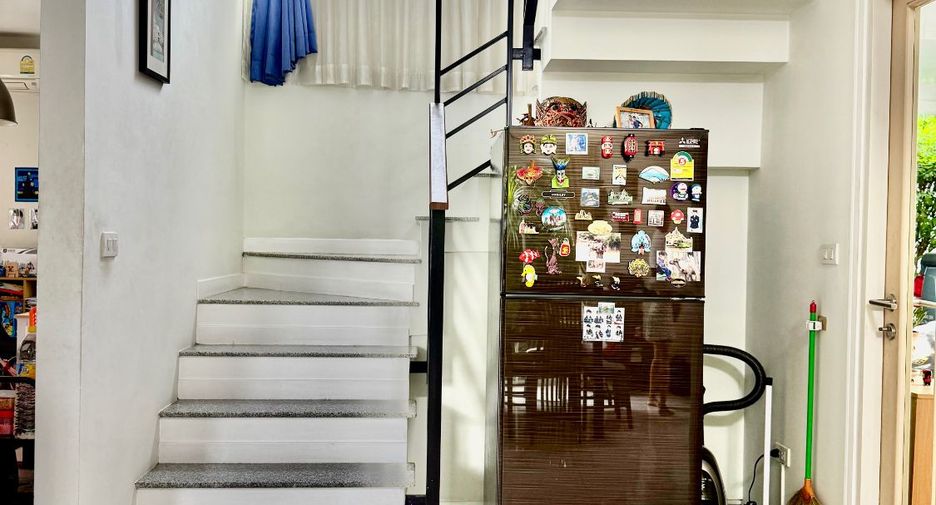 For sale 3 bedrooms house in Lat Krabang, Bangkok