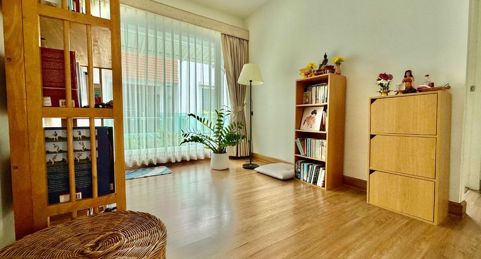 For sale 3 bedrooms house in Lat Krabang, Bangkok