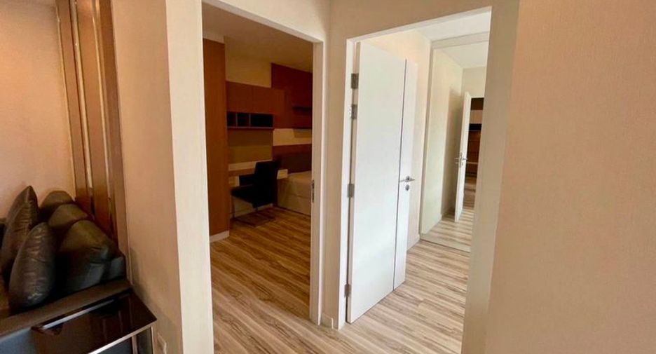 For rent 2 bedrooms condo in Si Racha, Chonburi
