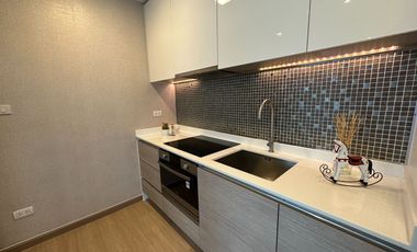 Condo en alquiler y en venta de 2 habitaciones en Watthana, Bangkok