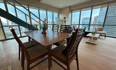 Condo en alquiler y en venta de 2 habitaciones en Watthana, Bangkok