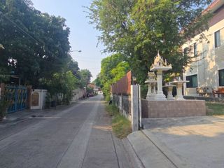 For sale 3 Beds house in Phra Khanong, Bangkok