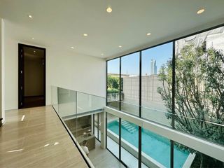 For sale 4 Beds townhouse in Watthana, Bangkok
