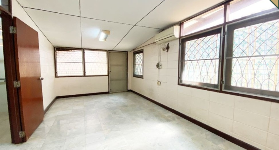 Casa en venta de 6 habitaciones en Suan Luang, Bangkok