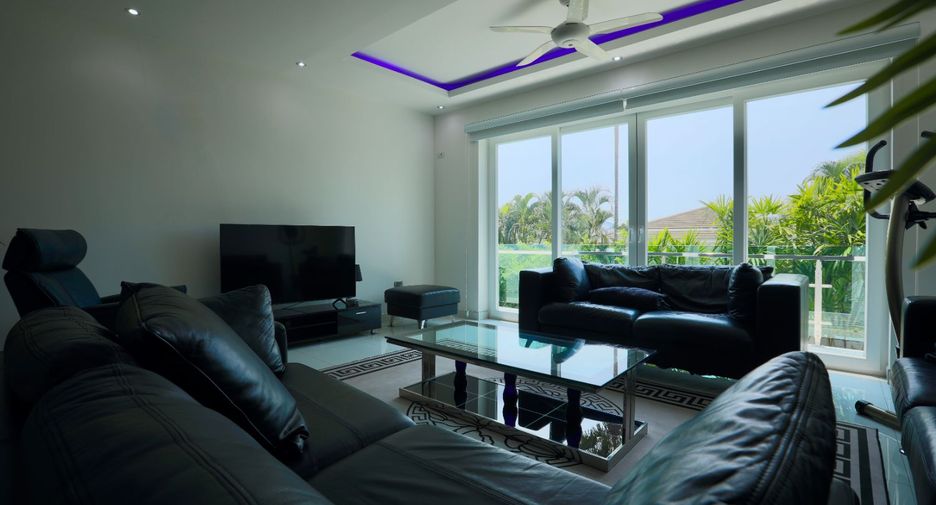 For sale 6 bed house in Bang Lamung, Chonburi