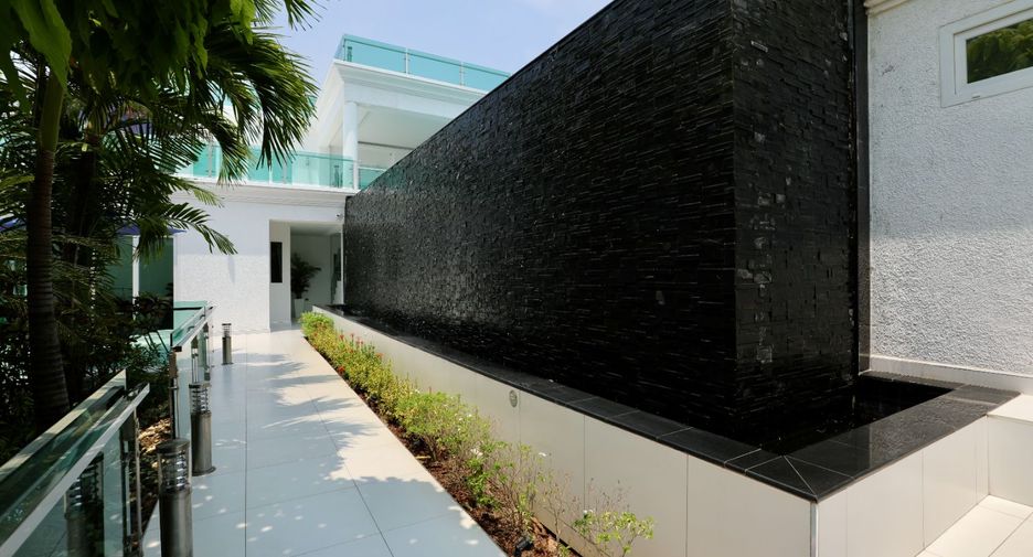 For sale 6 bed house in Bang Lamung, Chonburi