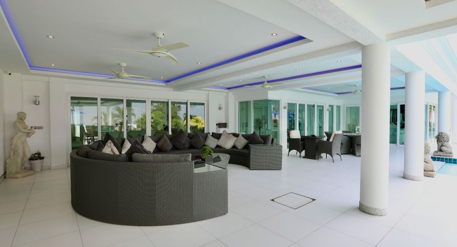For sale 6 bed house in Bang Lamung, Chonburi
