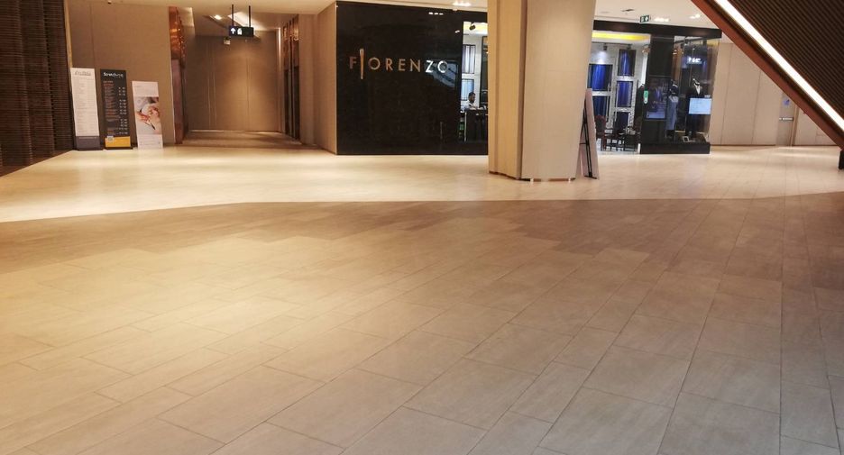 For rent retail Space in Khlong Toei, Bangkok