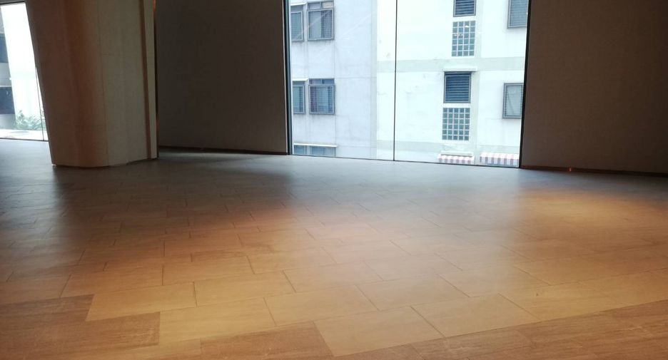For rent retail Space in Khlong Toei, Bangkok