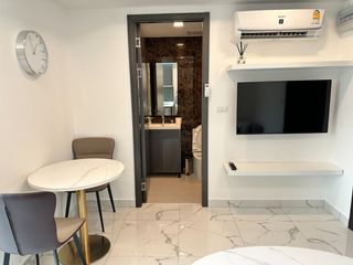 For sale 1 bed condo in Pratumnak, Pattaya