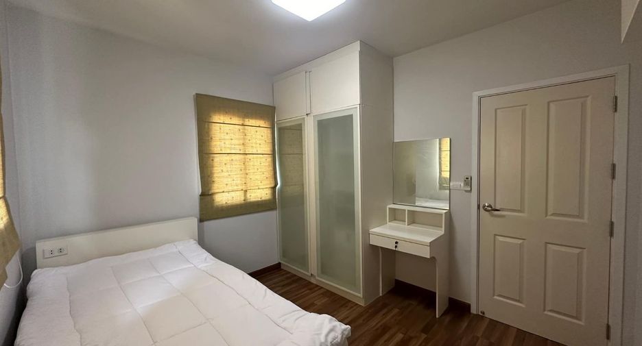 For rent 3 bedrooms house in Lat Krabang, Bangkok