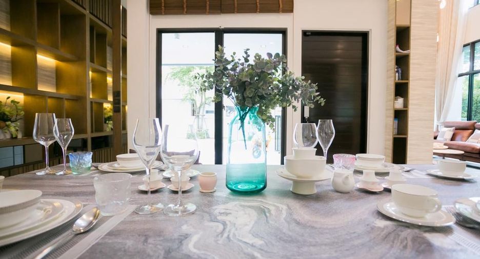 Haus zur Miete und zum Kauf mit 3 Zimmer in Wang Thonglang, Bangkok
