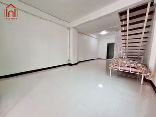 For sale 2 bedrooms townhouse in Bang Khun Thian, Bangkok