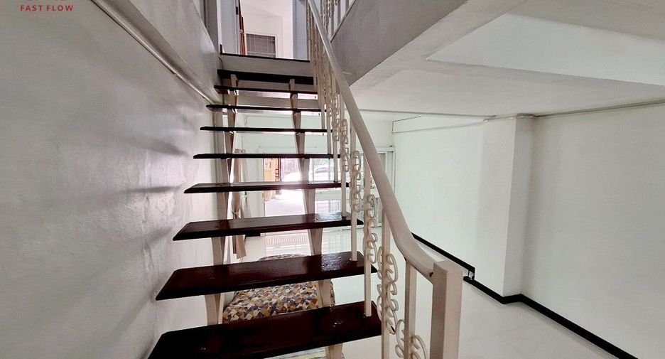 For sale 2 bedrooms townhouse in Bang Khun Thian, Bangkok