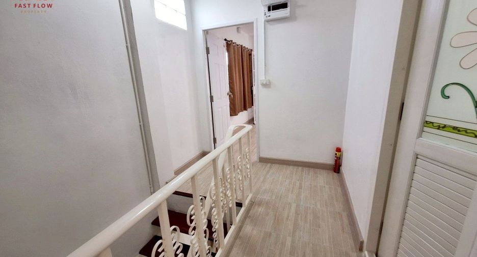For sale 2 bedrooms townhouse in Bang Khun Thian, Bangkok