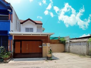 For sale 2 bedrooms townhouse in Bang Khun Thian, Bangkok