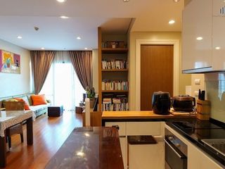 For sale 2 bed condo in Khlong Toei, Bangkok