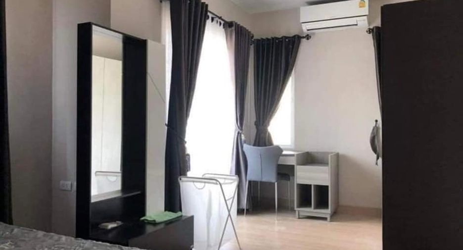 For rent 3 bedrooms townhouse in Bang Phli, Samut Prakan